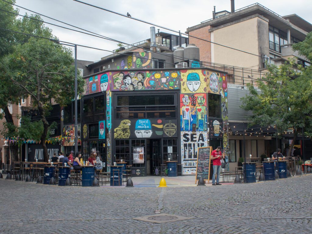 Arte urbano en las fachadas de Palermo, Buenos Aires