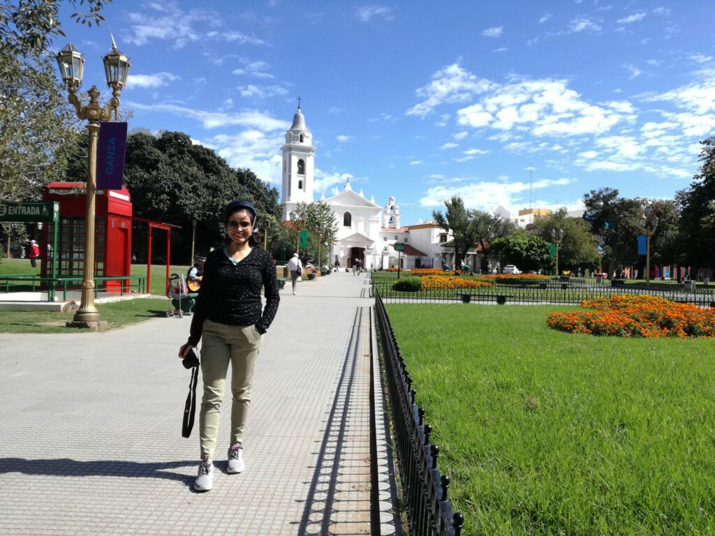 Barrio recoleta, iglesia del Pilar y los jardines de plaza Francia