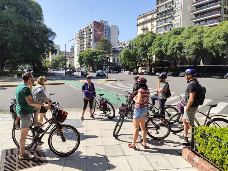 Bici Tours Guiados en solo un idioma