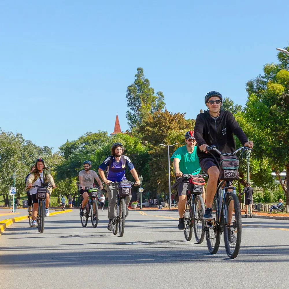 tour en bicicleta por palermo y recoleta en buenos aires