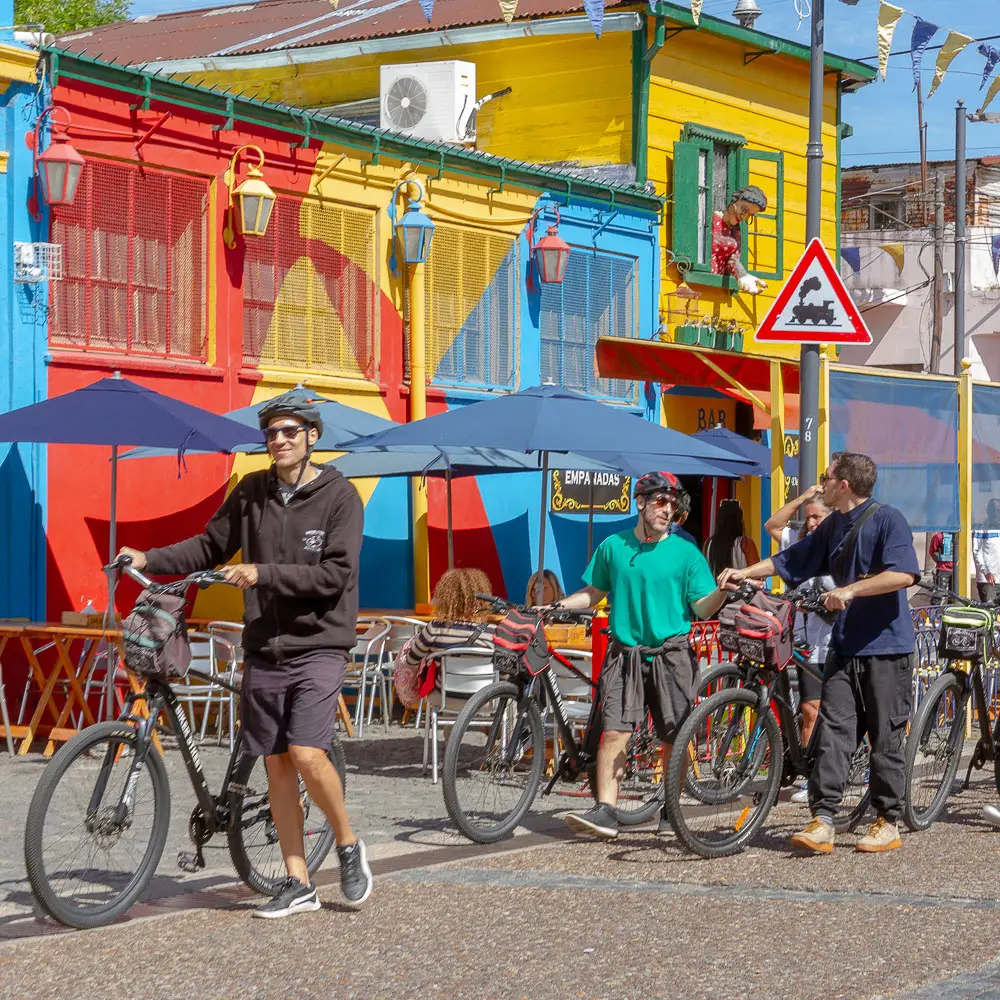 paseo de medio dia en bicicleta por buenos aires incluye caminito en la boca