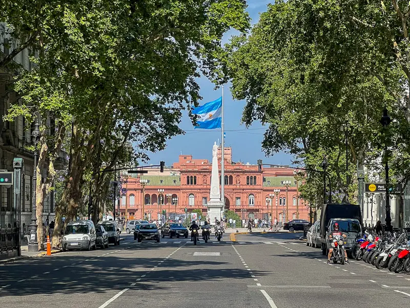 plaza de mayo an important place in our bike tours