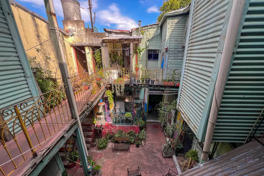 a traditional local house in la boca