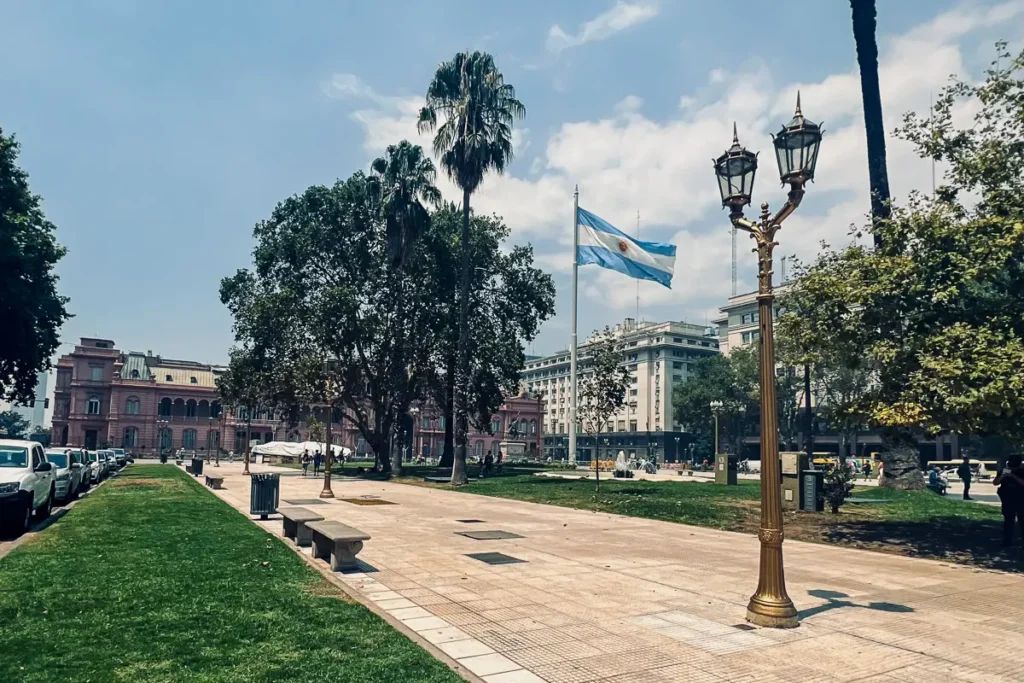 plaza de mayo and casa rosada in the city tour