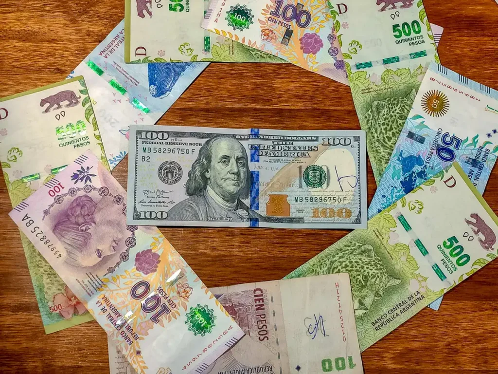 exchanging money in buenos aires argentina tips